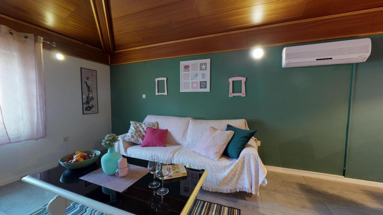 Lara Deluxe Superior 5 Star Apartment, Your Piece Of Heaven By The Sea & Park Novigrad  Exterior photo