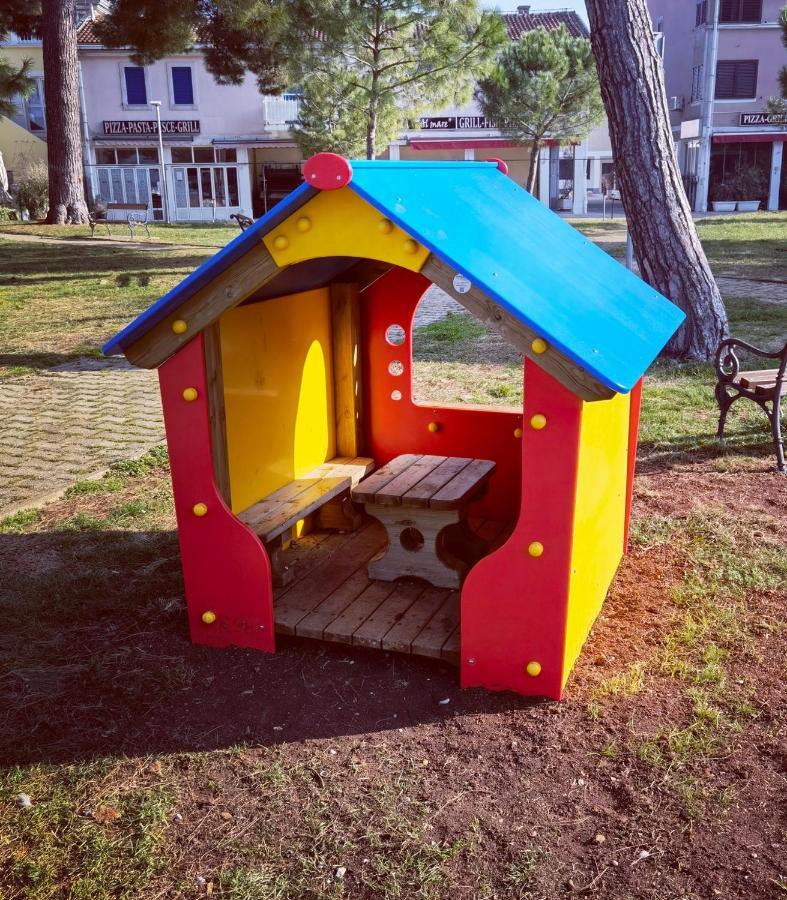 Lara Deluxe Superior 5 Star Apartment, Your Piece Of Heaven By The Sea & Park Novigrad  Exterior photo